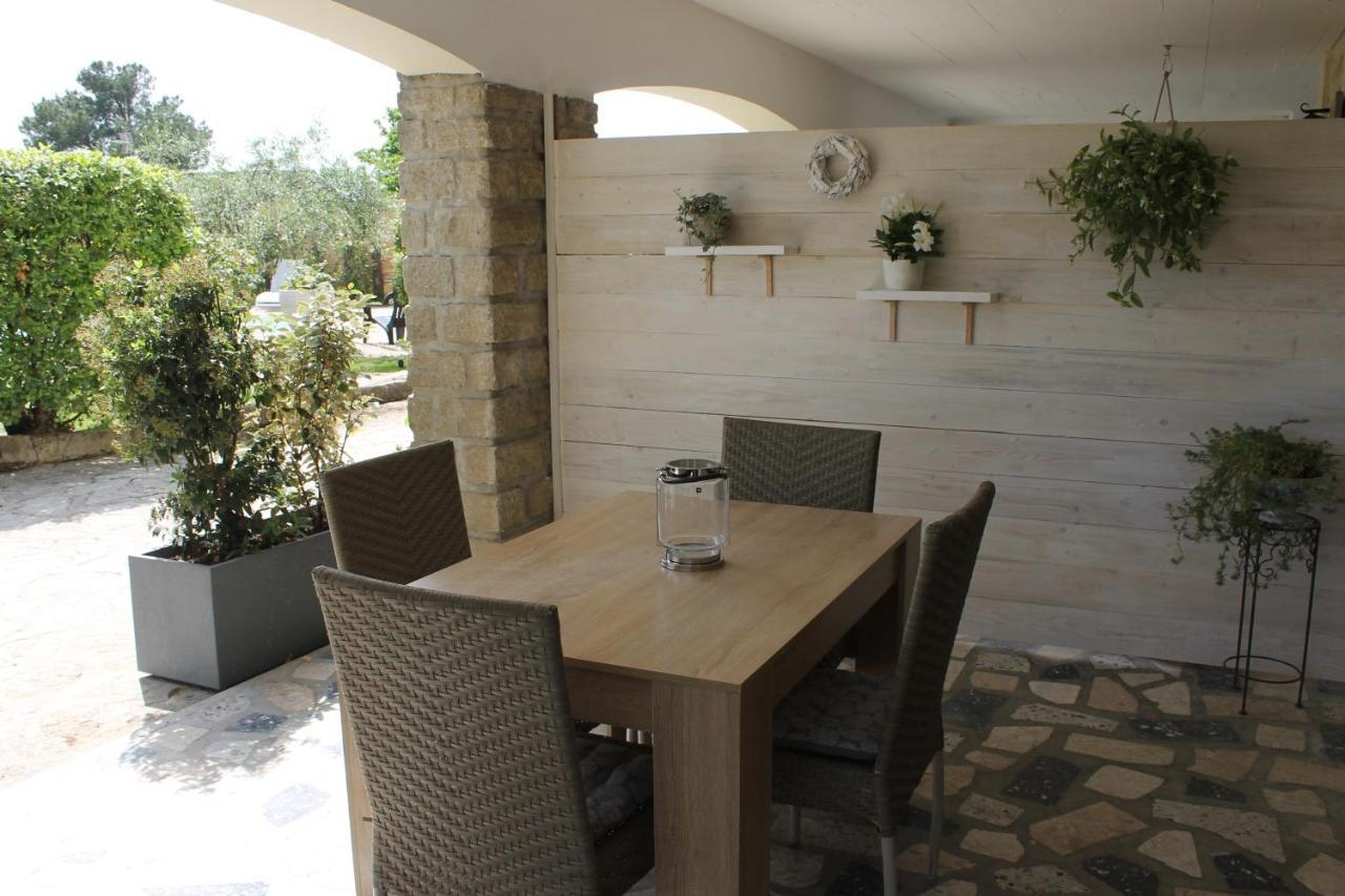 Bed and Breakfast Terre de Bacchus Vacqueyras Esterno foto